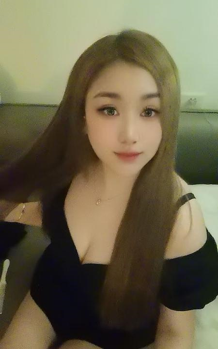 白云大胸妹开心