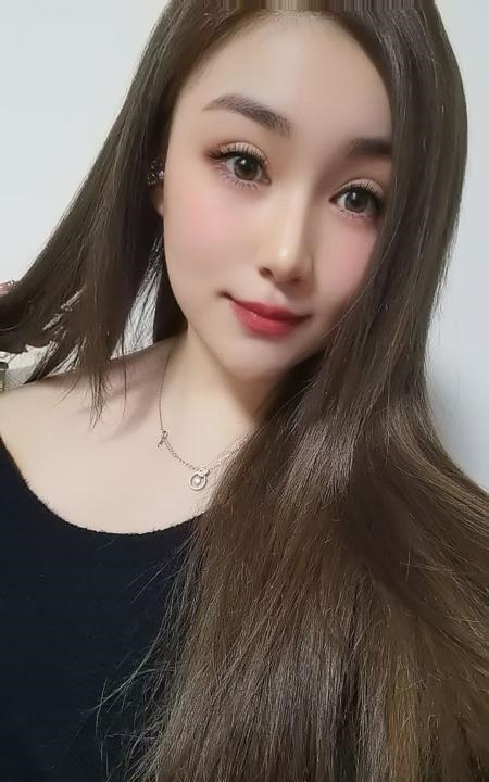 白云大胸妹开心