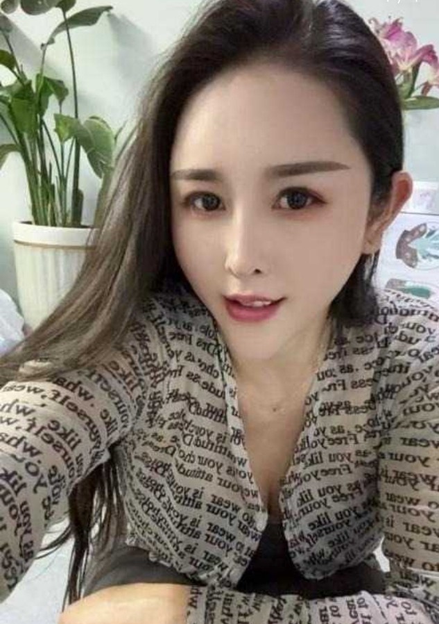 网红脸少妇