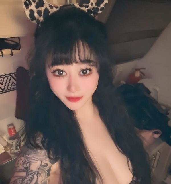 花臂G奶