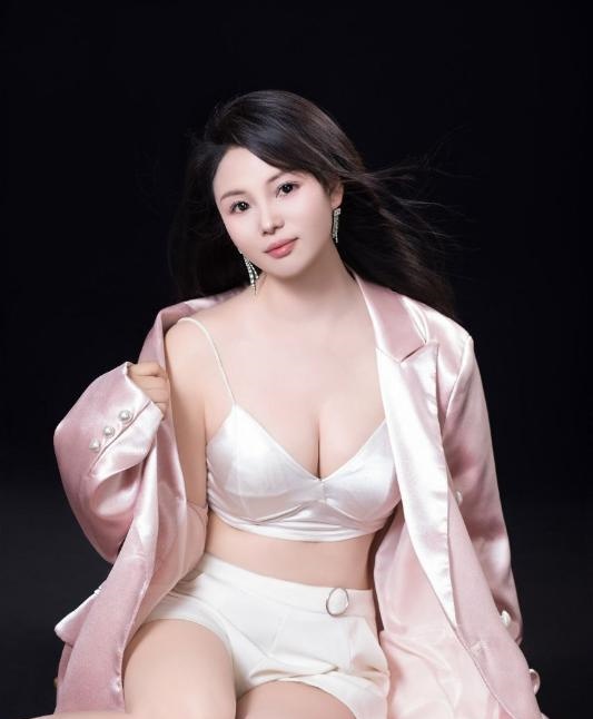 武昌小妮子