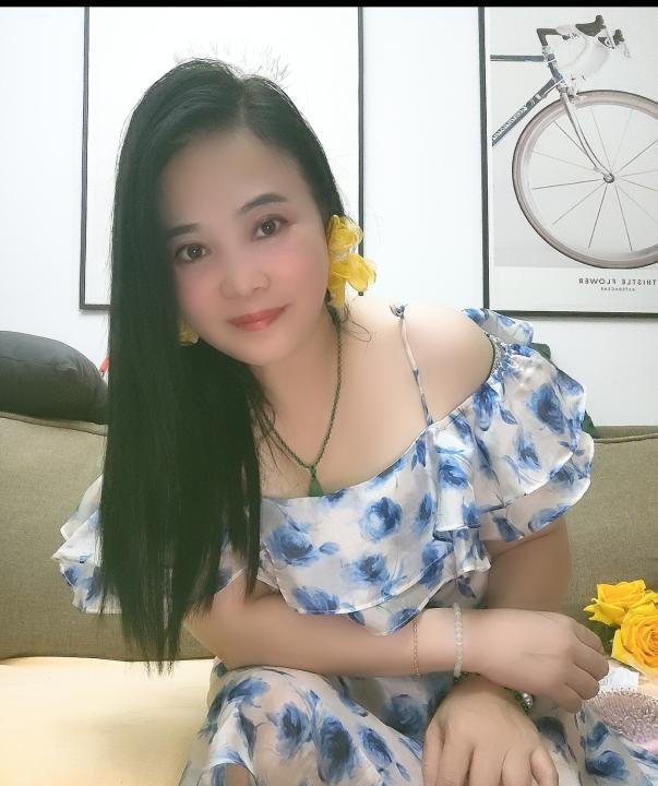 紫荆性感熟女彩云