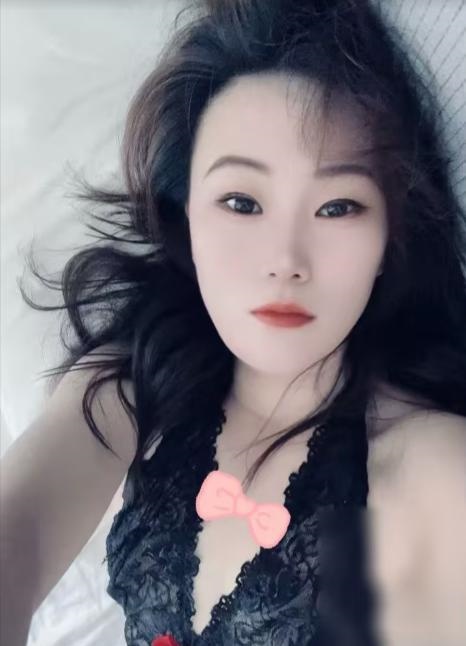 朝鲜族娇小少妇