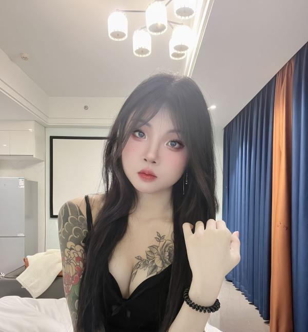 南开纹身妹婉瑢