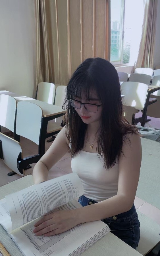 轻舞大胸水妹
