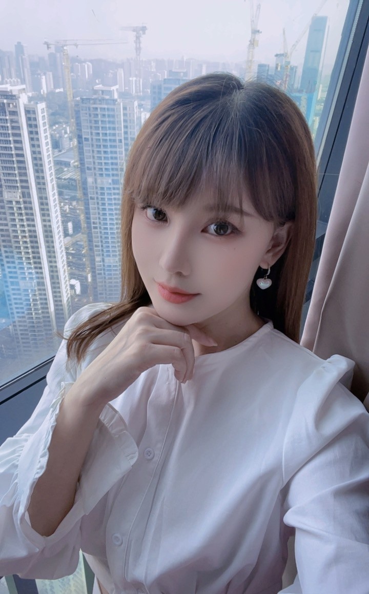 颜值女友诗诗