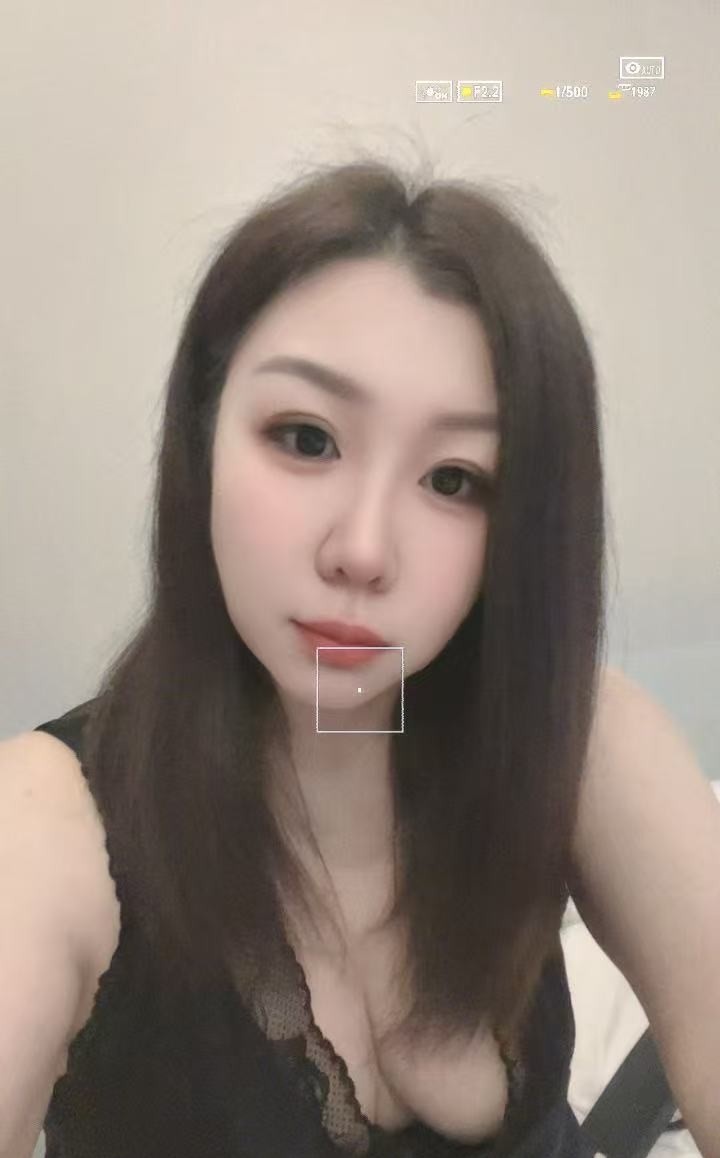 三亚美丽可爱少妇-恬恬