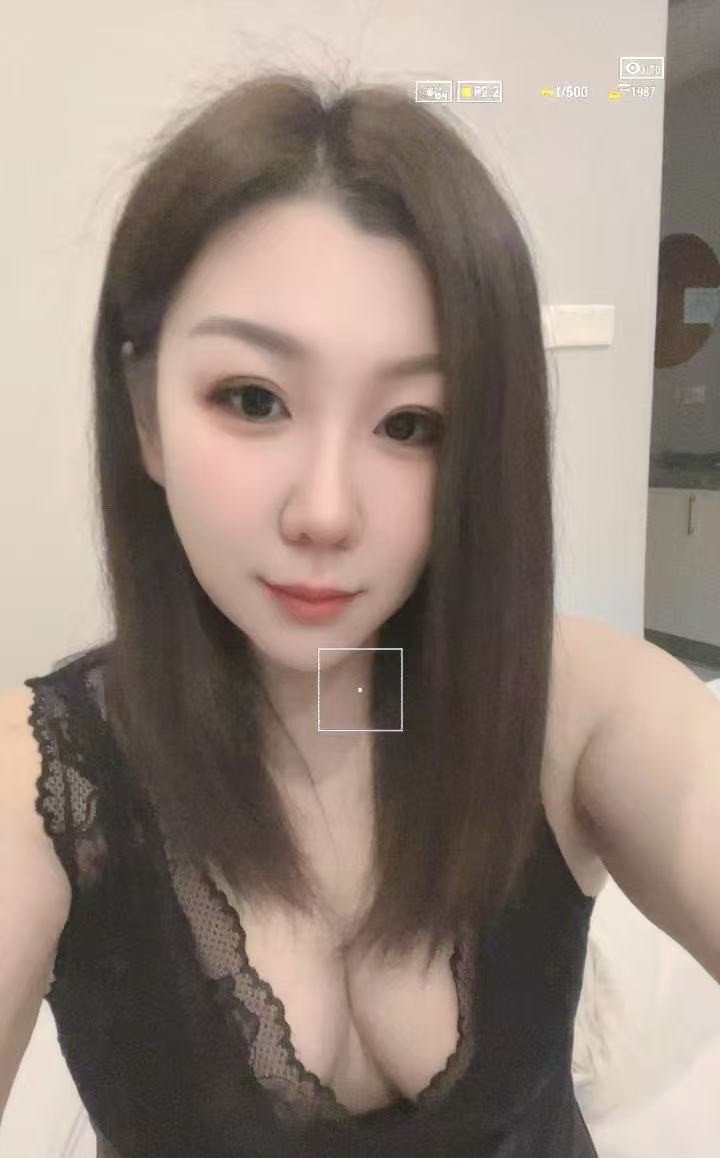三亚美丽可爱少妇-恬恬