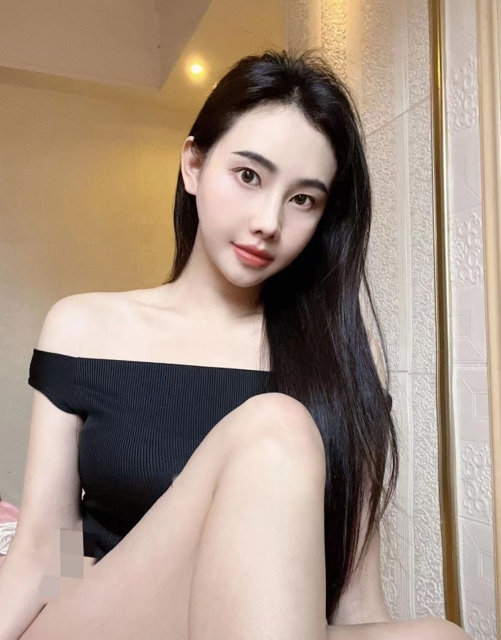 性感兼职小姐姐