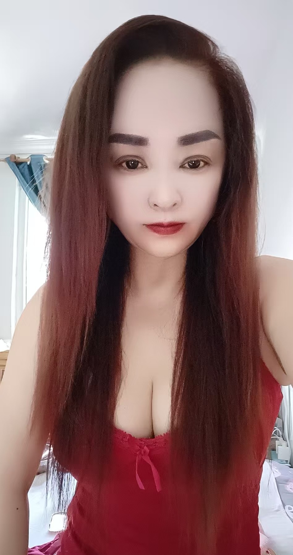 服务超好的熟女姐姐