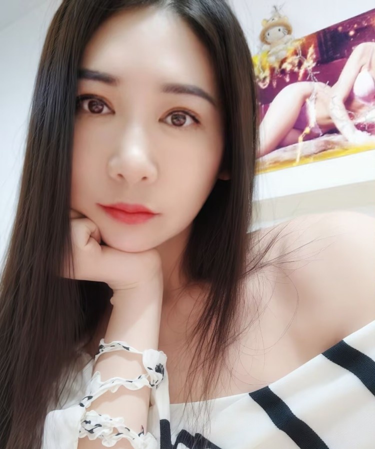 性感温柔川妹子