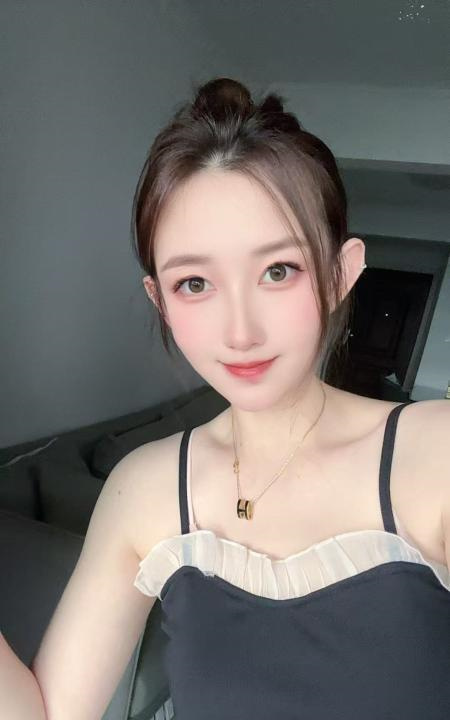 江宁气质美女图图不错