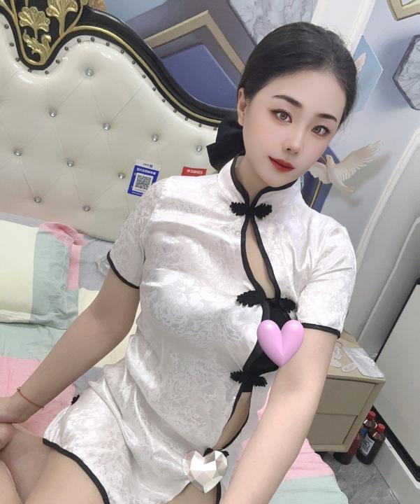 园区白嫩妹子