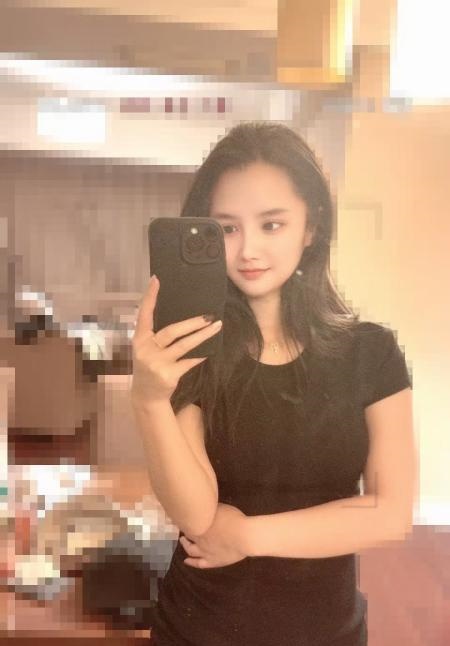 性感制服小妹真真