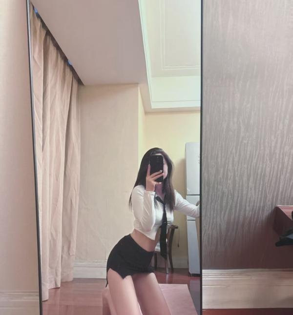性感制服小妹真真