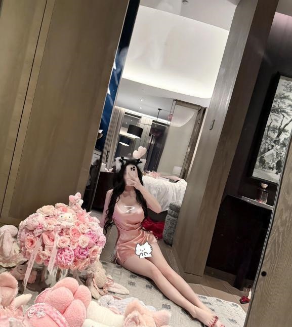 水多又风骚的丽丽