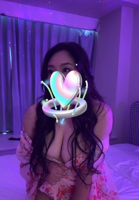 进洞蜜桃臀深处