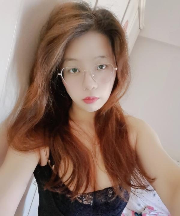 温柔性感长腿鱼儿