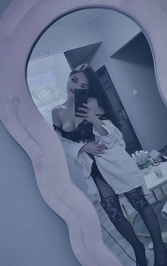 桥西性感长腿大胸御姐