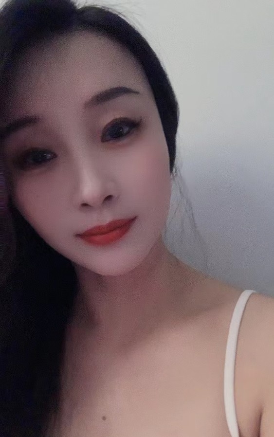 罗湖艳舞骚姐姐很会调情做的很爽