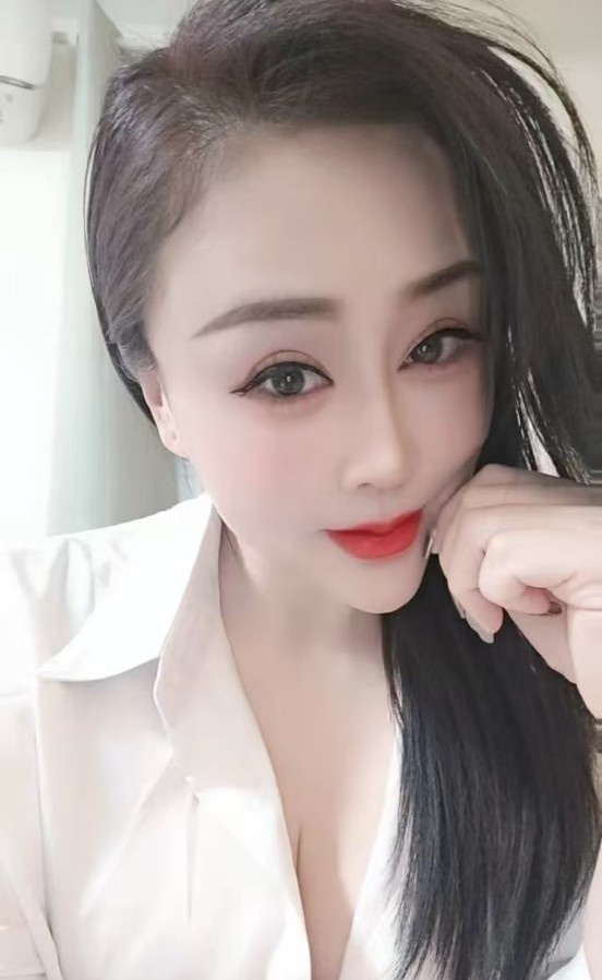 新疆风骚美艳少妇诗诗