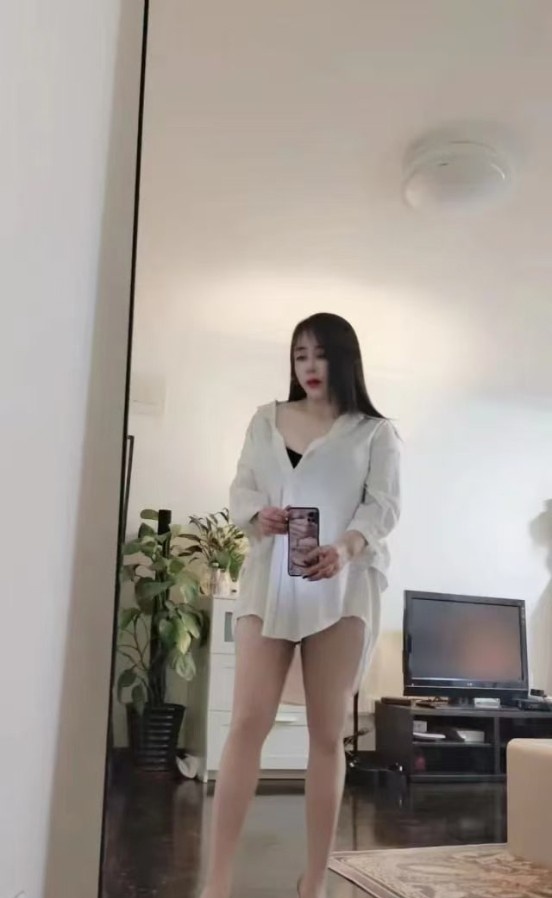 新疆风骚美艳少妇诗诗