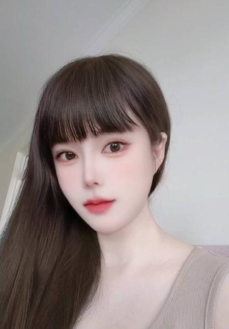 服务热情颜值妹子