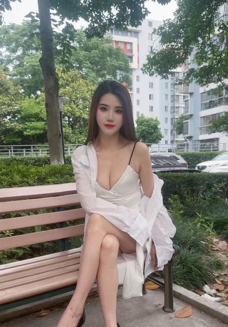 闵行好看小美女