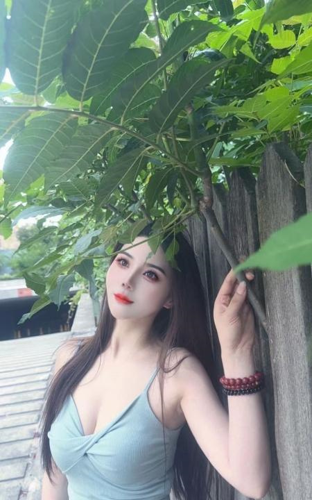 闵行好看小美女