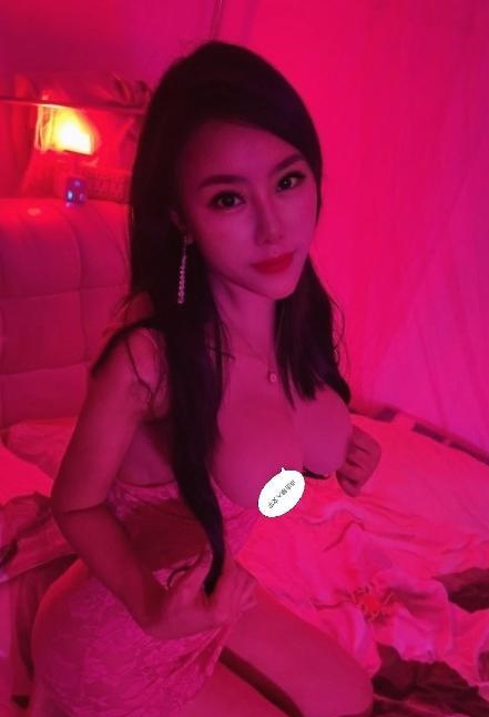 天河黑丝美女腿精