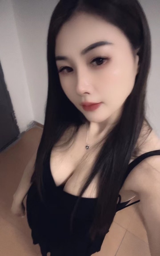 宝安区喷潮人妻少妇菲菲