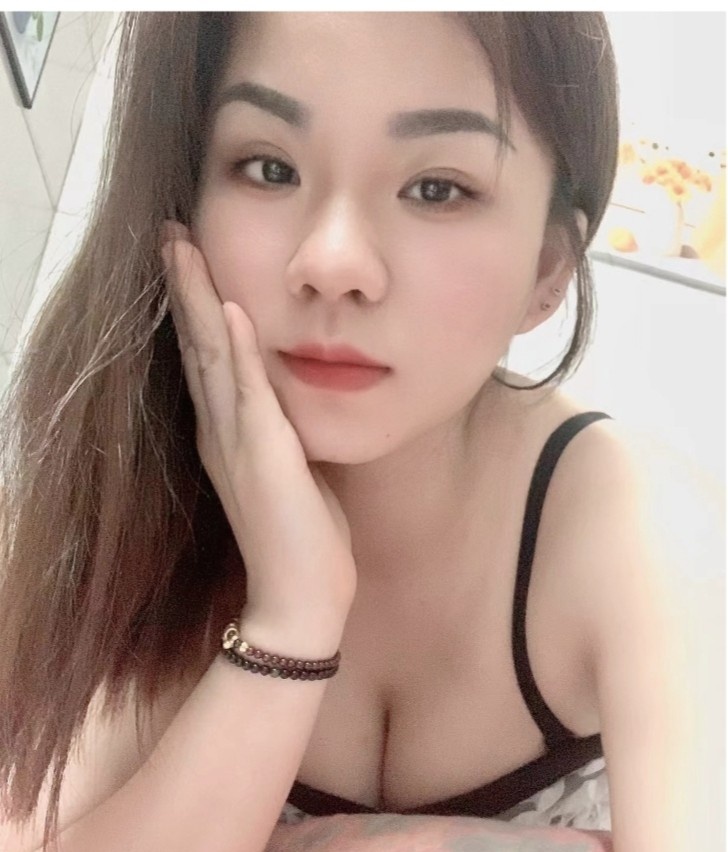 秦淮巨乳yoyo