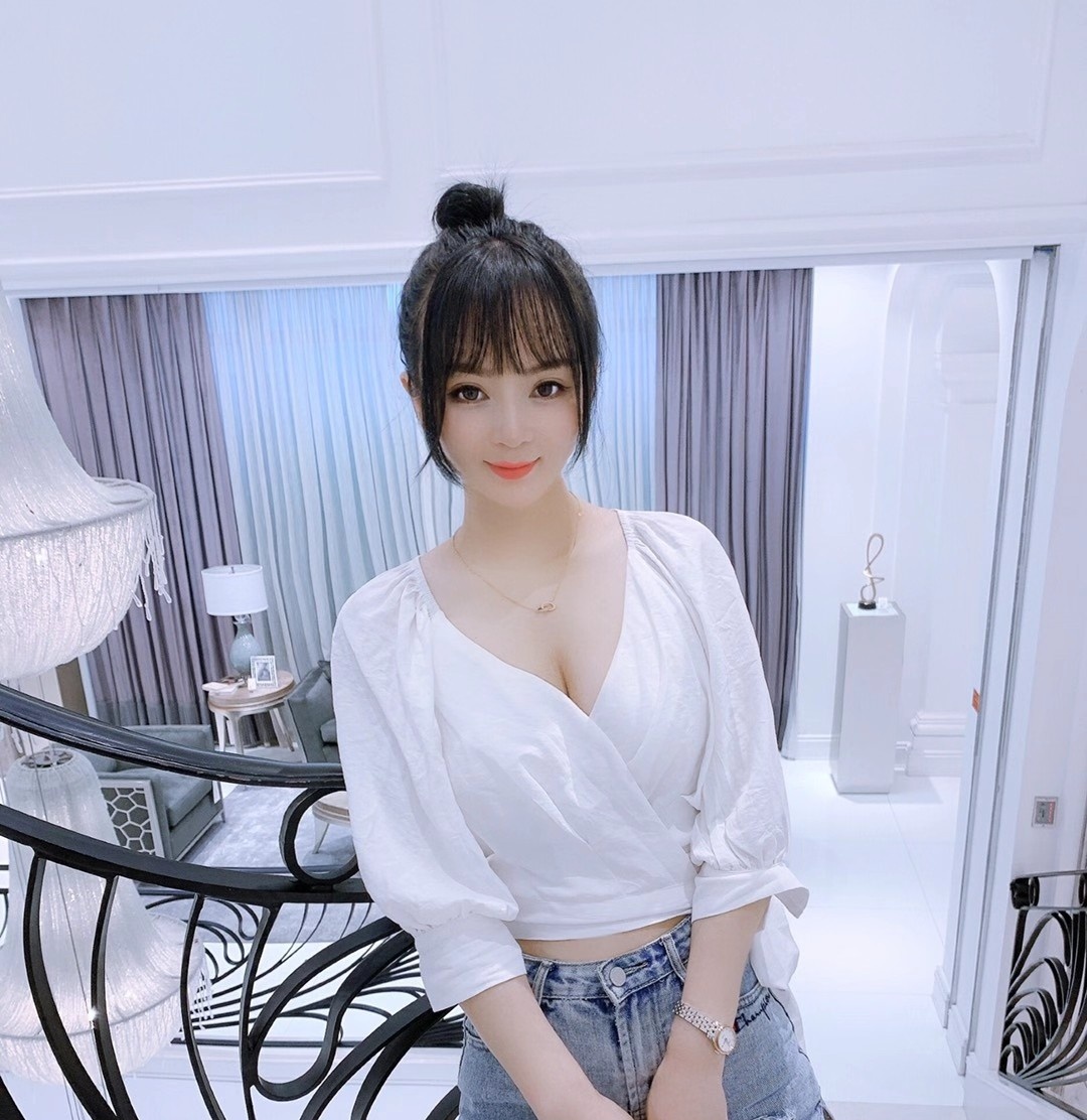 红牌小小鱼老师