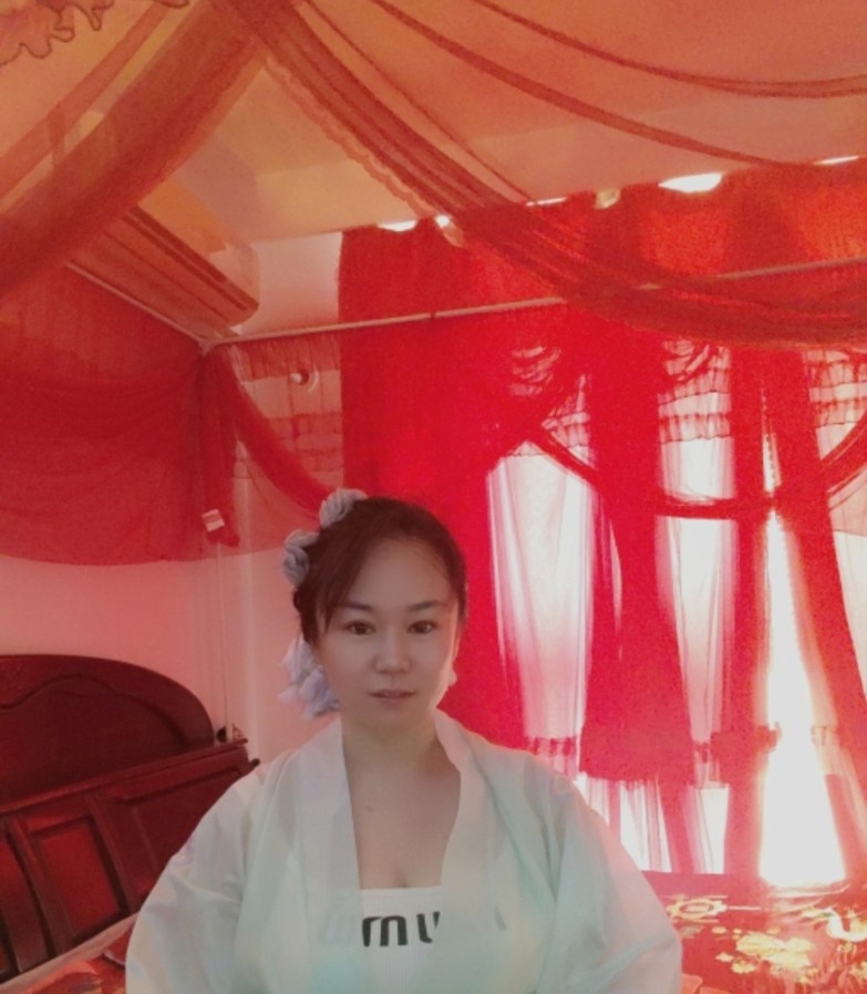 铁西气质少妇