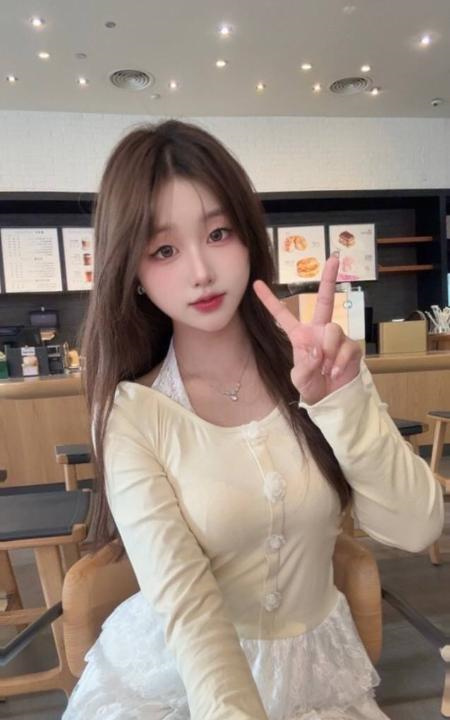 大胸嫩妹晴儿