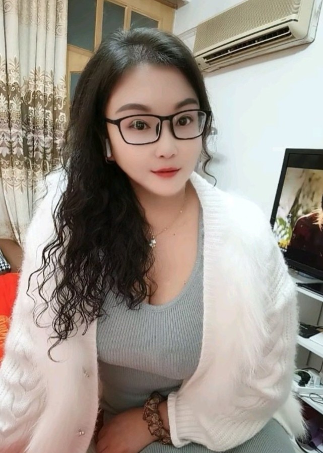 巨乳熟女