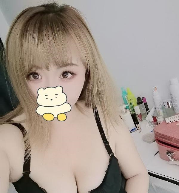 浦江大臀妞