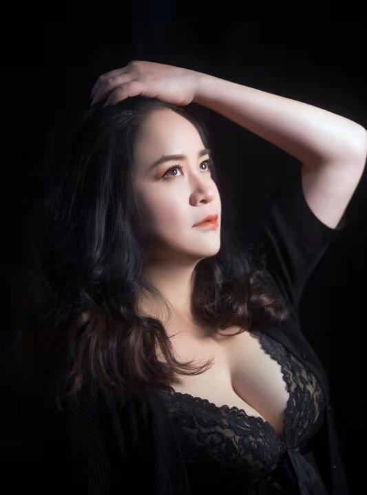 梅溪湖大胸倩倩