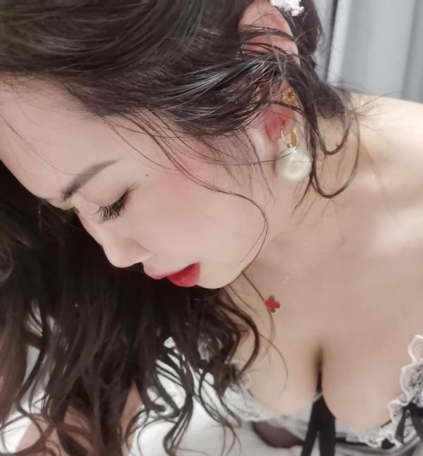 大屁股肥臀人妻