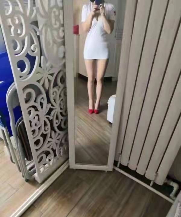 石溪附近的骚妇，波又大又白，水儿还多