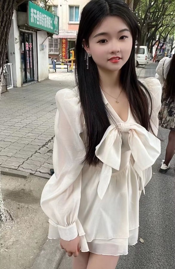 可爱妹子南宁