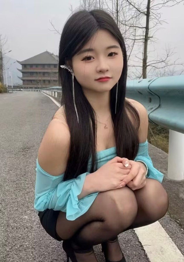 可爱妹子南宁