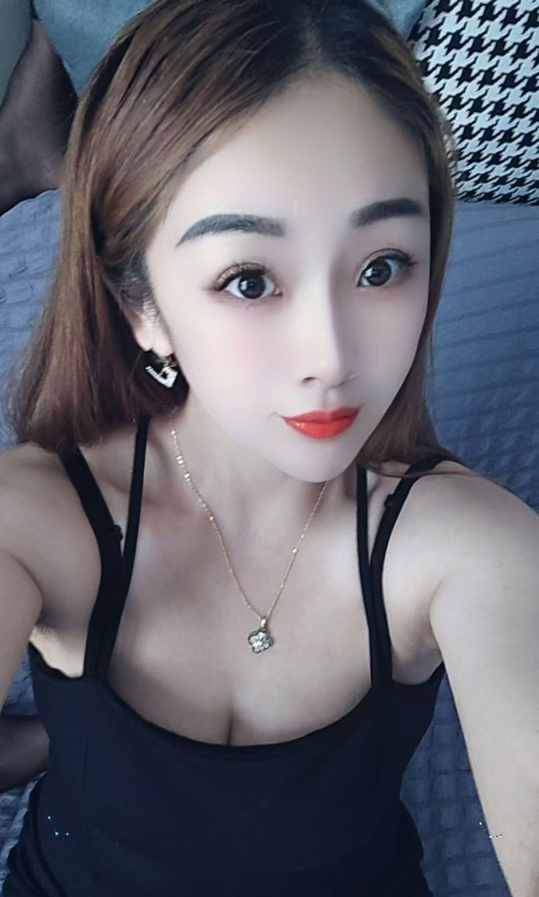 龙华抓龙筋笑笑