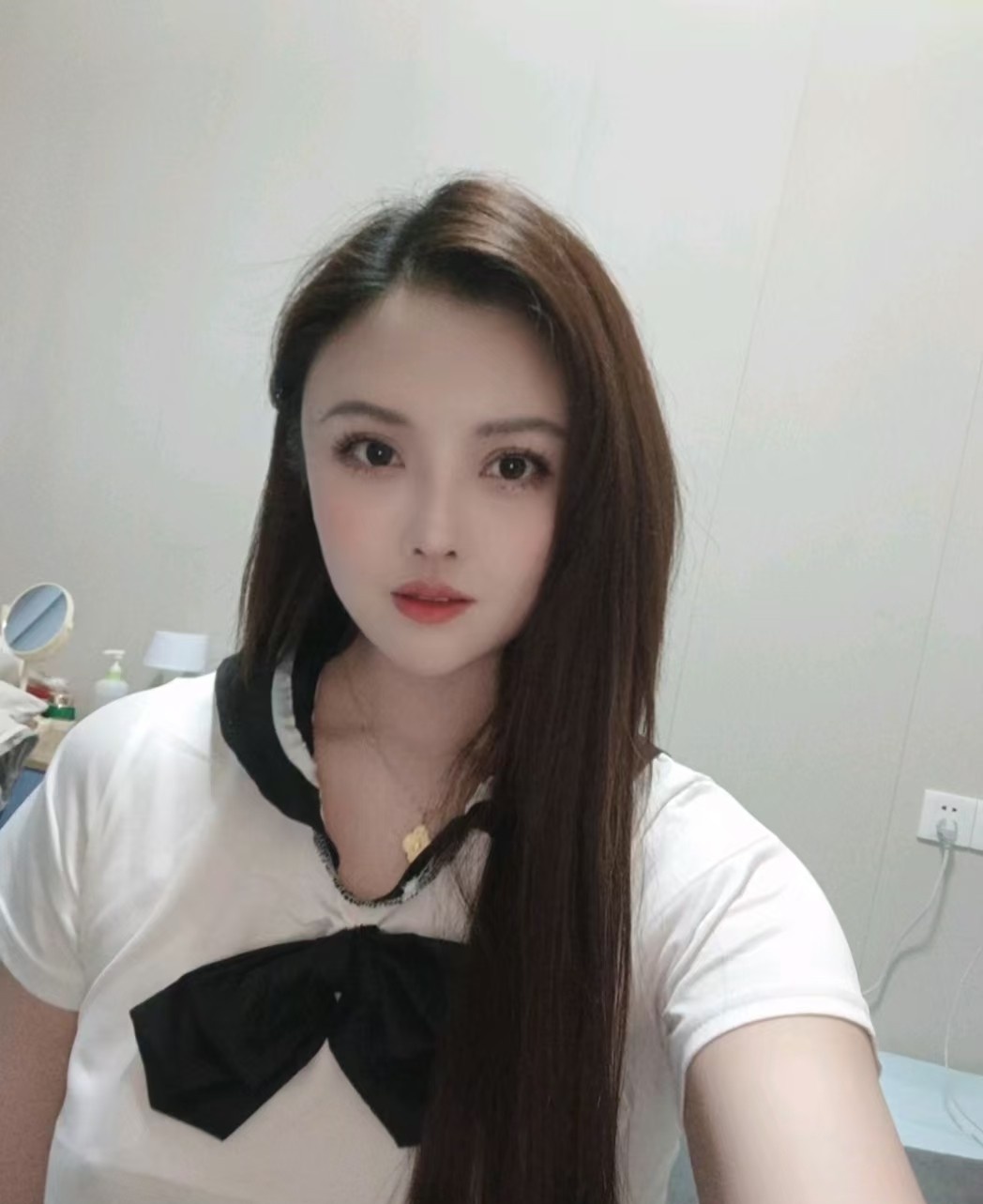 宝安性感李一桐