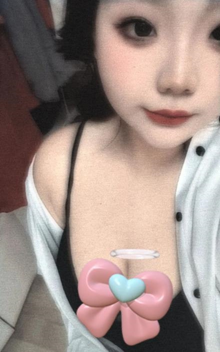 大奶嫩妹瑶瑶