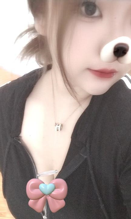 大奶嫩妹瑶瑶