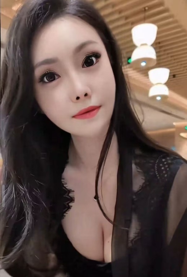 槐荫美少妇