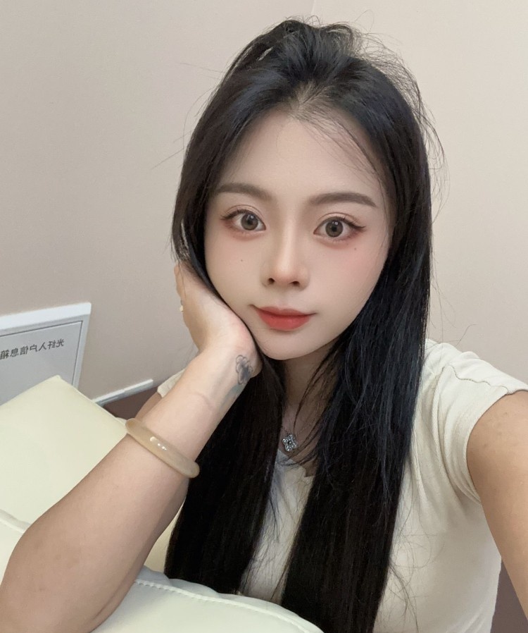 罗湖纹身骚妹妍妍