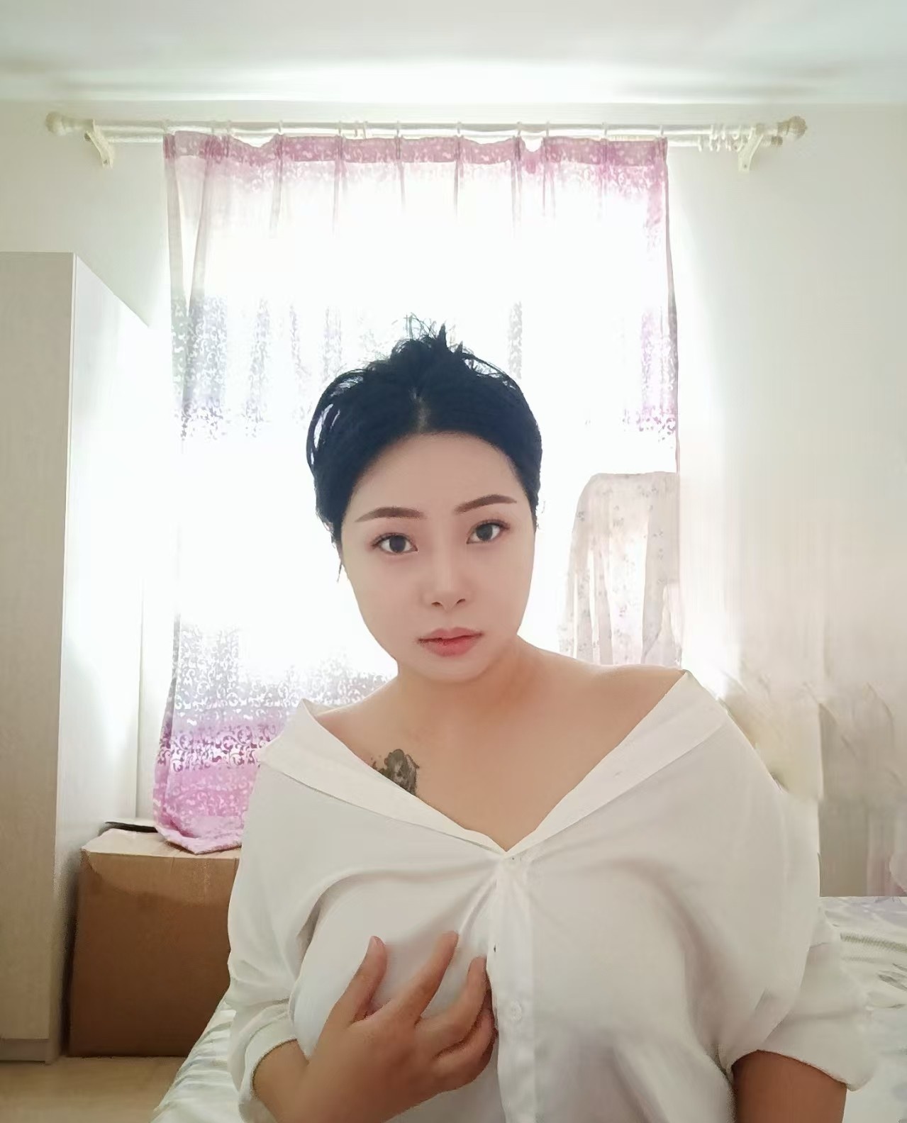 河东巨乳小姐姐
