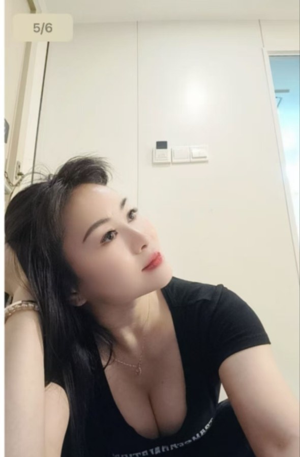 真毒龙的少妇